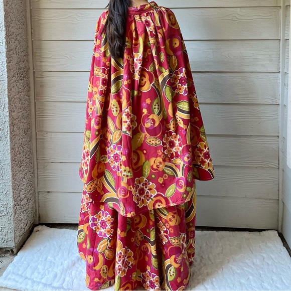 Vintage Fabric | Handmade Cloak Cape Poncho 10095 - Picture 9 of 15